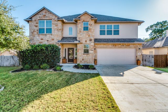 $660,000 | 316 English Oaks Circle | Boerne