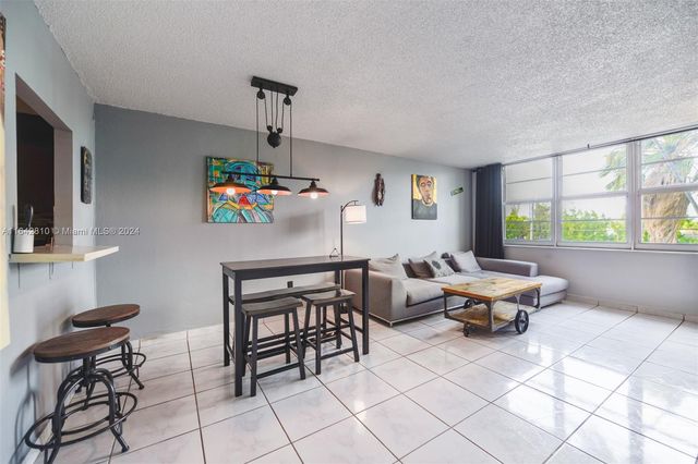 $330,000 | 1020 Meridian Avenue, Unit 212 | Flamingo-Lummus