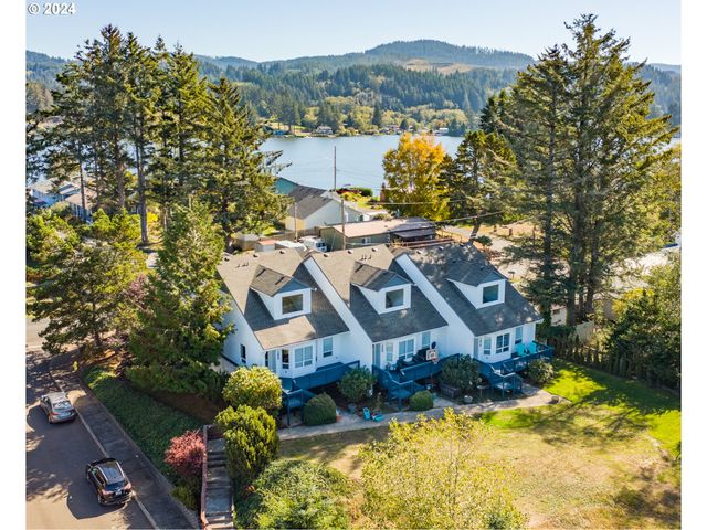 $1,145,000 | 3979 Northeast Johns Avenue | Lincoln City