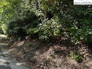 $29,900 | Lot 332 Upper Creek Drive | Jonas Ridge Township - Burke County