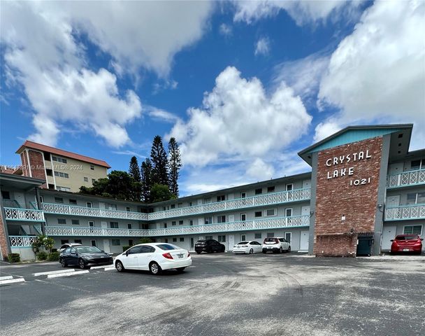 $169,900 | 1021 Crystal Lake Drive, Unit 101 | Crystal Lake 1021