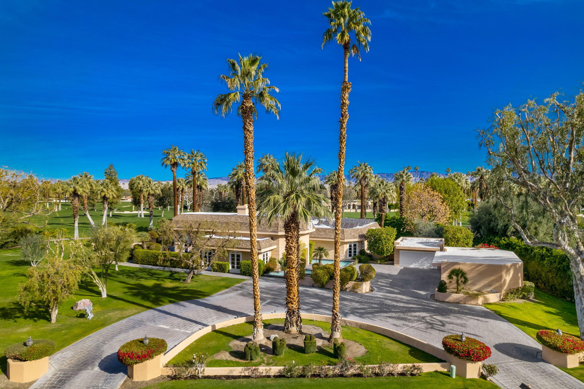 71280 North Thunderbird Terrace, Rancho Mirage, CA 92270 | Compass