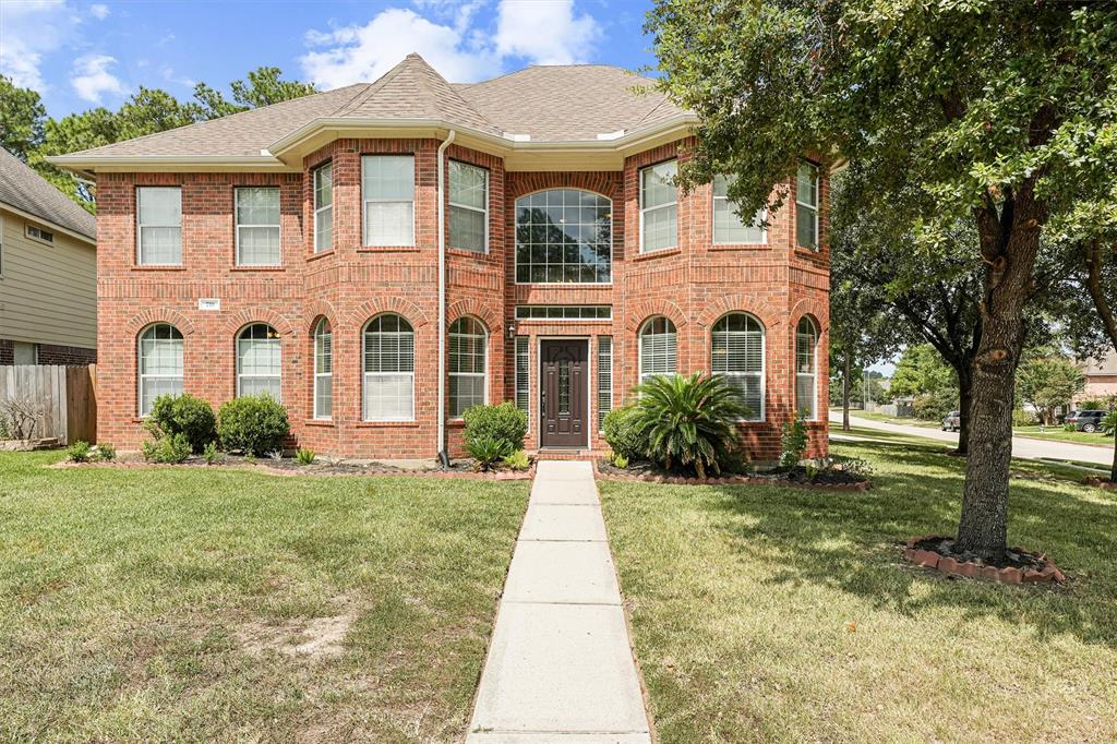 Stunning FIVE bedroom Executive home on a corner lot in desirable Northgate!