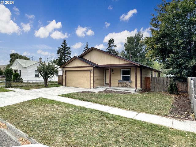 $319,000 | 965 Resort Street | Baker City