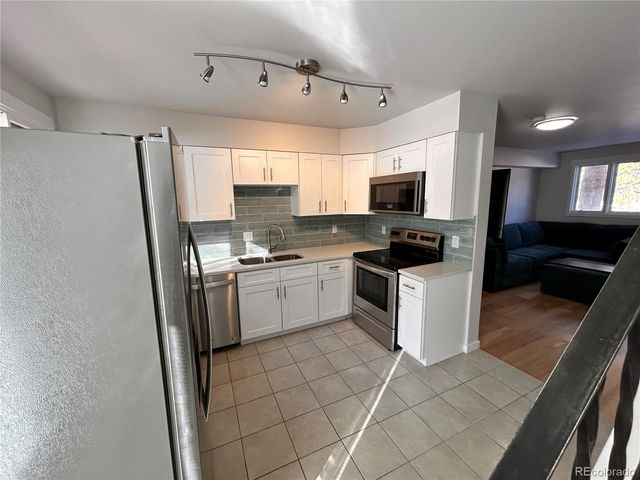 $2,350 | 65 Empire West Road, Unit DA62