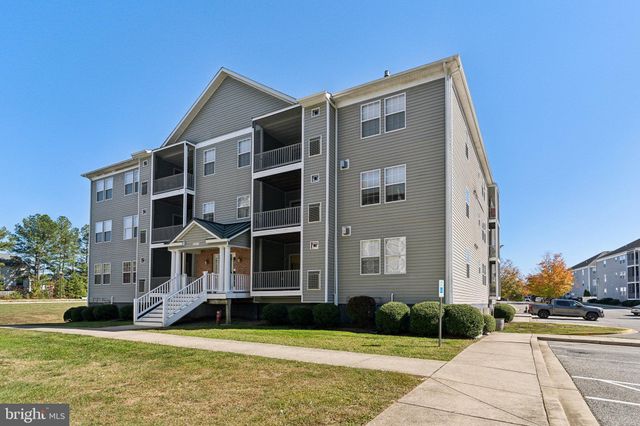 $1,850 | 45472 Westmeath Way, Unit I11 | Hickory Hills North