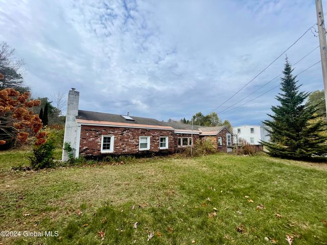 $189,900 | 19 Feld Avenue | West Glens Falls