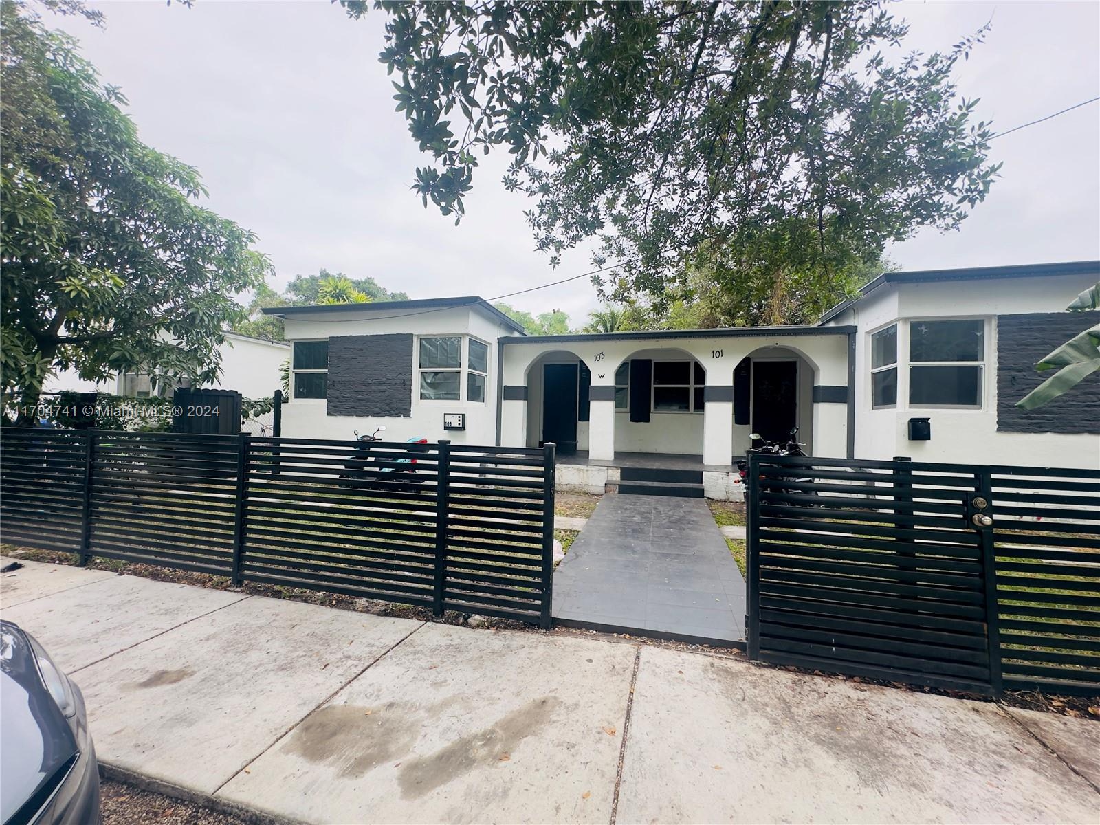 a front view of house with yard