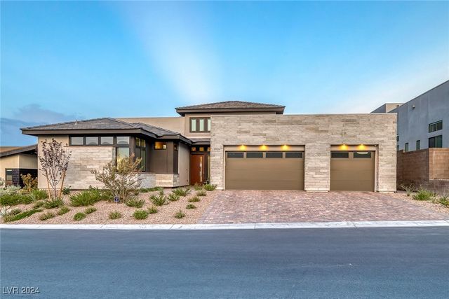 $3,350,000 | 5166 Peak Climb Drive