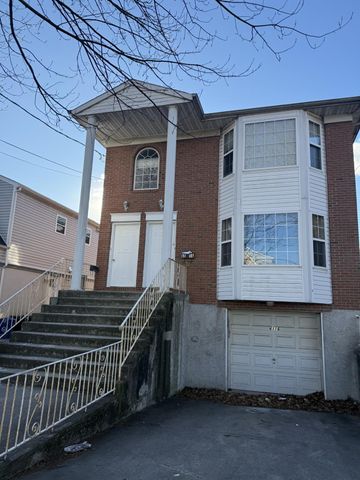 $3,100 | 61-16 228th Street | Oakland Gardens