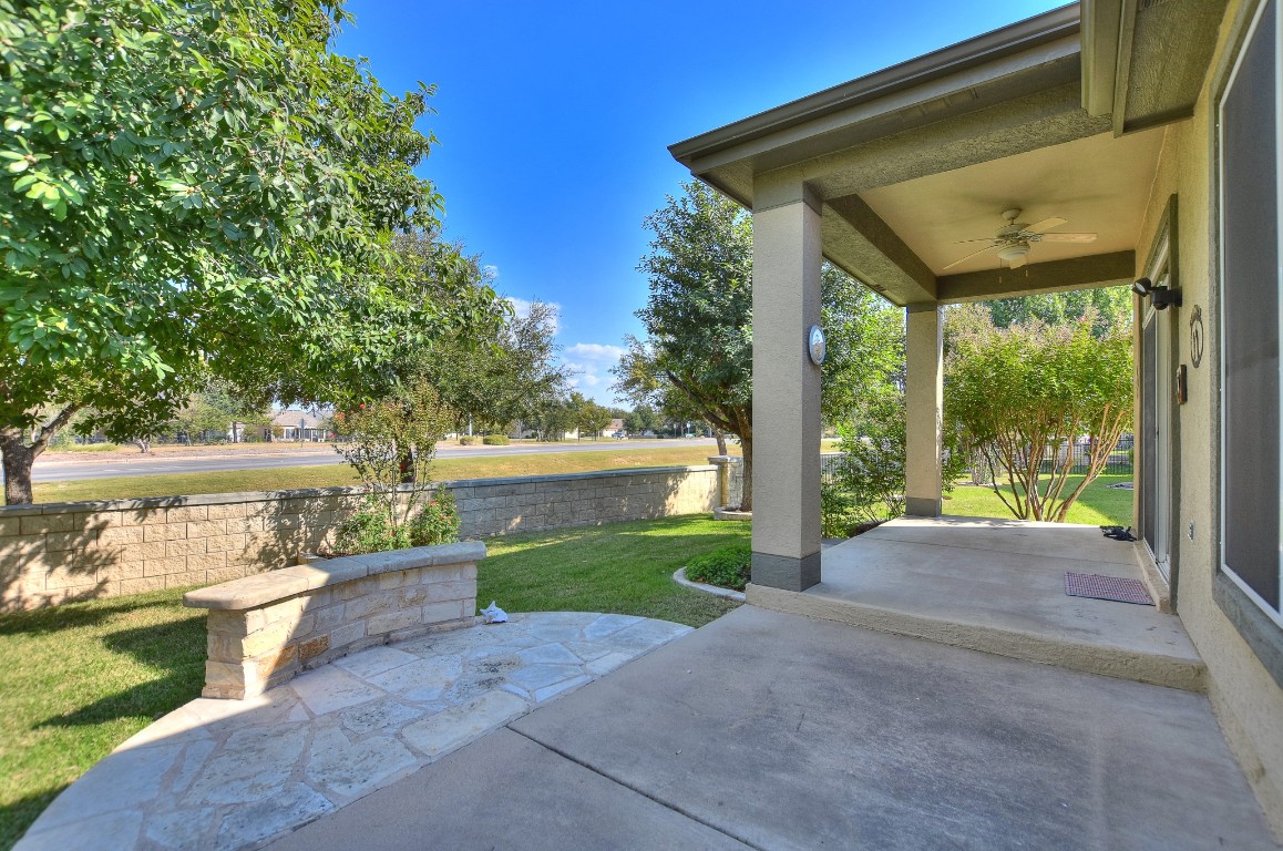 a view of a back yard of the house