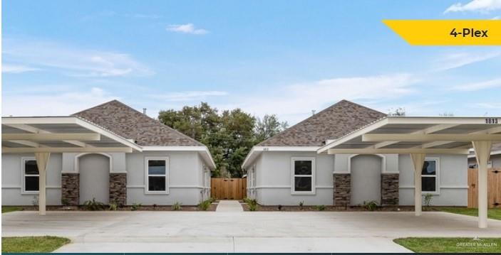 Craftsman house with a carport