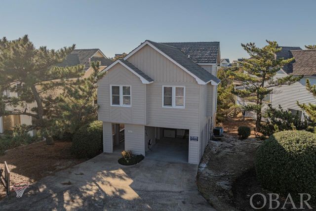 $528,000 | 5116 West Cleek Court | The Village at Nags Head