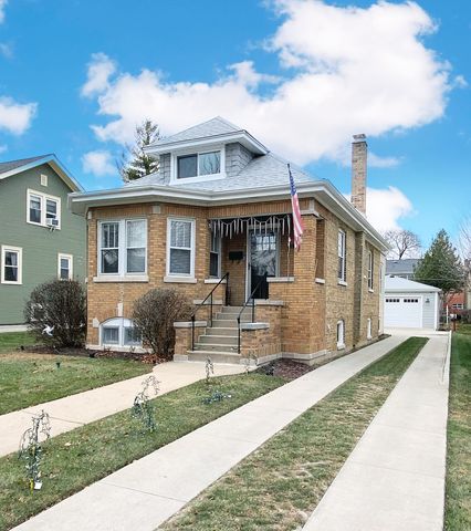 $550,000 | 406 South Vail Avenue | Arlington Heights