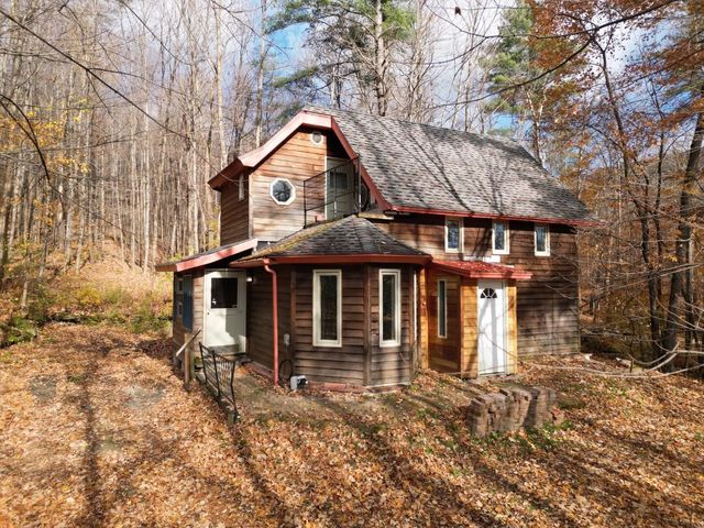 $370,000 | 2913 Lincoln Hill Road | Hinesburg