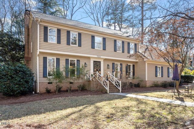 $725,000 | 7004 Cedar Bend Court | North Raleigh