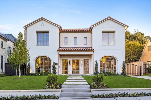 $6,195,000 | 4505 South Versailles Avenue | Park Cities