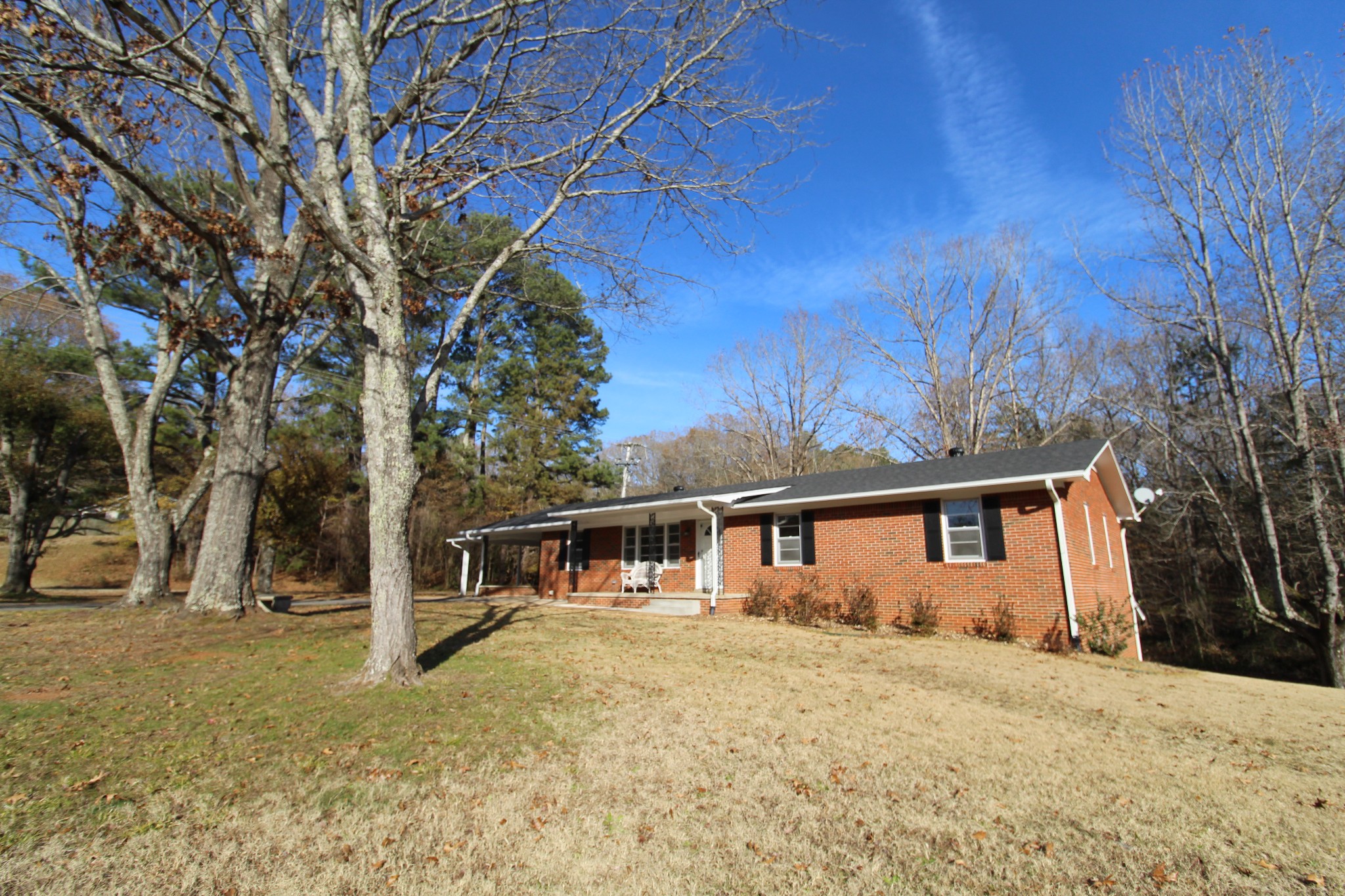 front view of house with a yard