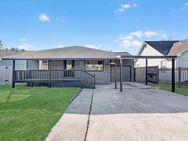 $299,999 | 6634 Japonica Street | Pecan Park