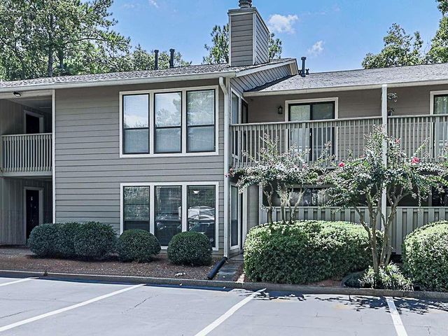 $214,897 | 303 River Mill Circle | Roswell Historic District