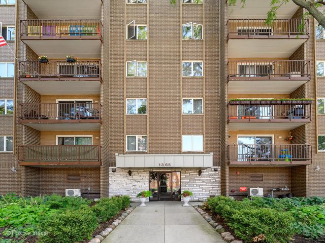 $249,900 | 1365 Ashland Avenue, Unit 504 | Des Plaines