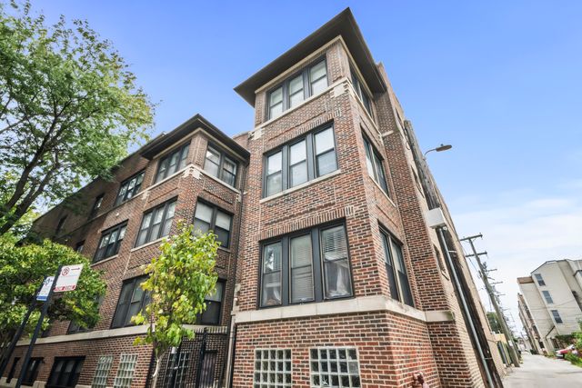 $224,900 | 1711 West Juneway Terrace, Unit 1 | East Rogers Park