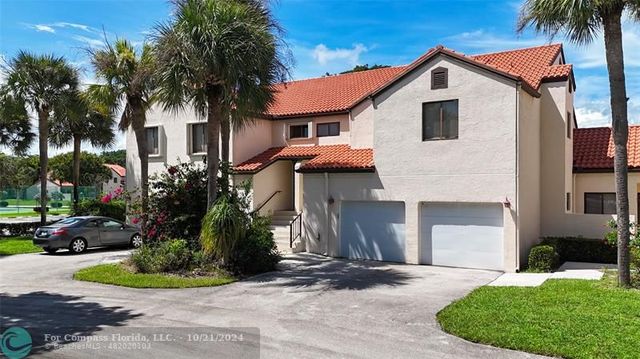 $247,990 | 20 Vía De Casas Sur, Unit 202 | Boynton Beach