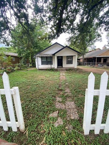 $1,375 | 110 Peeples Street | Navasota