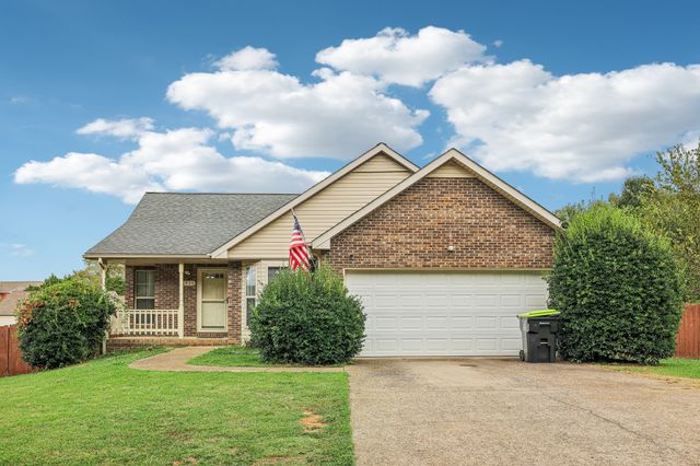 $275,000 | 1935 Needmore Road | Clarksville