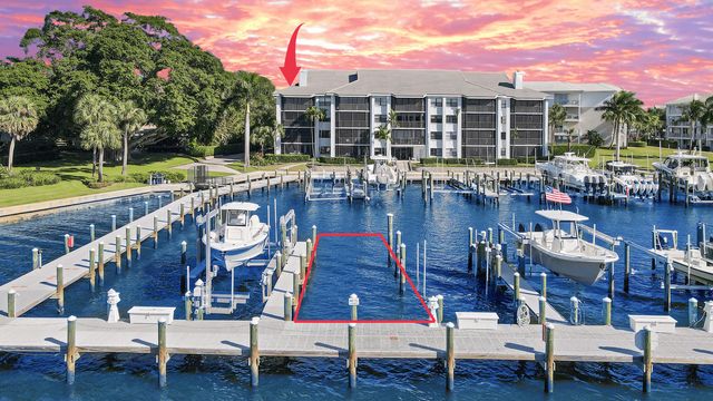 $1,625,000 | 545 Bay Colony Drive North, Unit SLIP #13 | Bay Colony