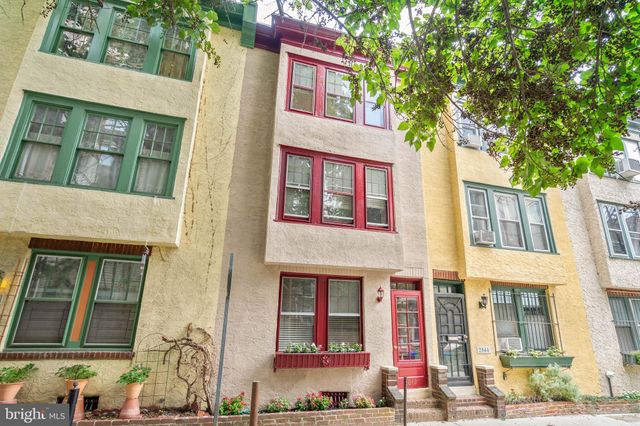 $515,000 | 2042 Latimer Street | Rittenhouse Square