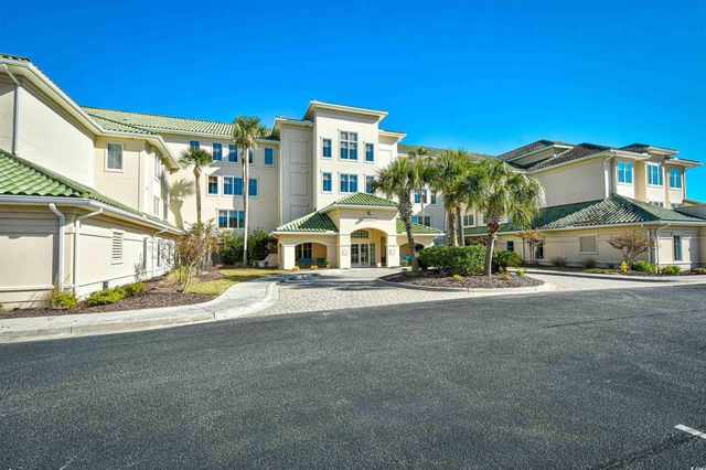 $549,900 | 2180 Waterview Drive, Unit 137 | Barefoot Resort