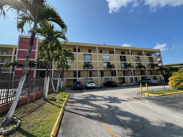 $360,000 | 9240 Fontainebleau Boulevard, Unit 204 | Parkview