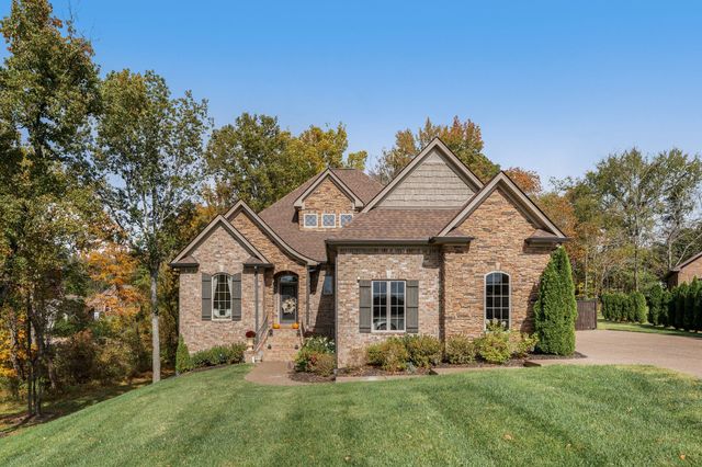 $875,000 | 428 Acacia Grove Lane | Lebanon