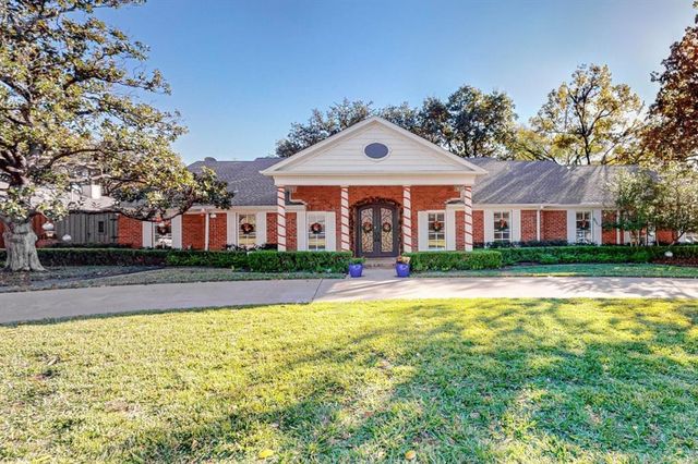 $1,250,000 | 6848 Midcrest Drive | Northwood Hills Estates