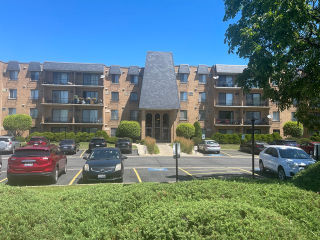 $179,900 | 931 West Arquilla Drive, Unit 122 | Glenwood