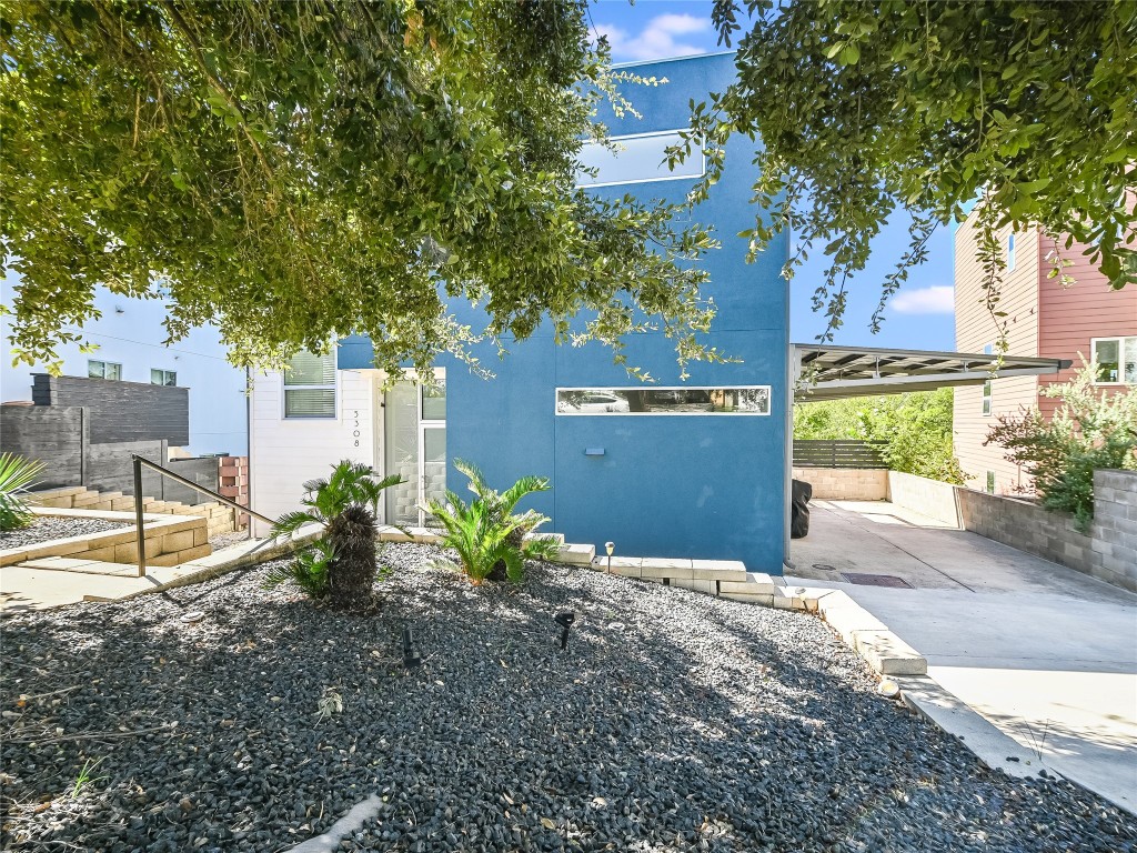 Front of home & carport