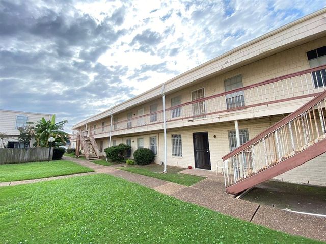 $147,000 | 6201 Ranchester Drive, Unit 19 | Sharpstown