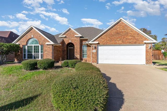 $430,000 | 9713 Lancashire Drive North | Rowlett