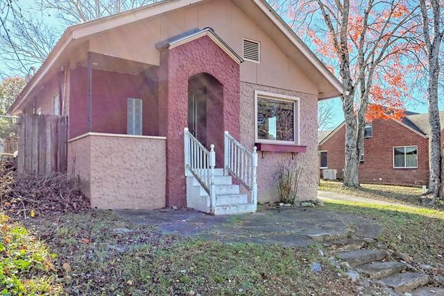 $169,900 | 324 Hill Street | Murphy