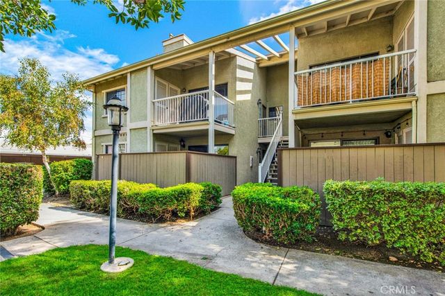 $475,000 | 1111 Packers Circle, Unit 17 | Tustin