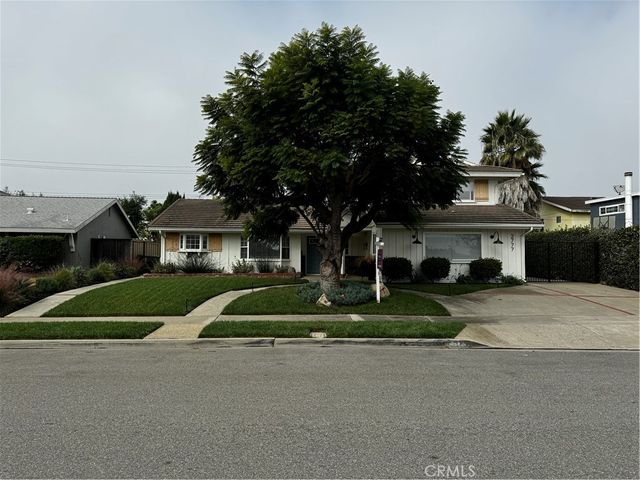 $7,495 | 2777 Lorenzo Avenue | Central Costa Mesa