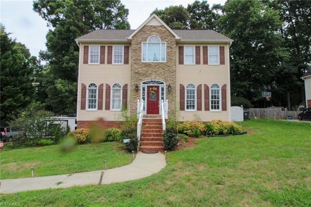 $382,500 | 910 Angela Run Drive | Kernersville