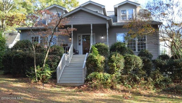 $1,116,000 | 555 North Ashe Street | Southern Pines