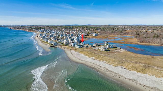 $1,200,000 | 2 White Sands Lane | Higgins Beach