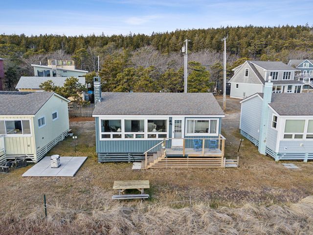 $680,000 | 44 Driftwood Lane, Unit 8 | Phippsburg