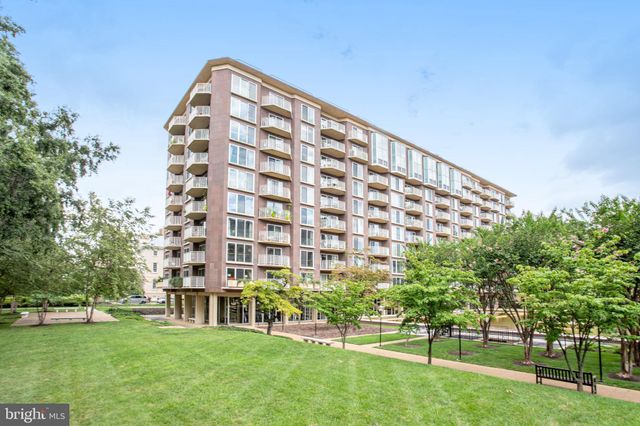 $249,000 | 560 N Street Southwest, Unit N106 | Southwest Waterfront