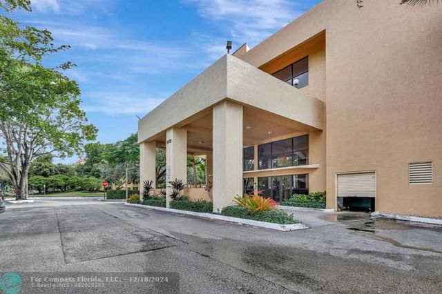 $224,900 | 8592 West Sunrise Boulevard, Unit 410 | Jacaranda