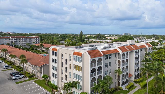 $215,000 | 250 Northeast 20th Street, Unit 2190 | Northeast Boca Raton