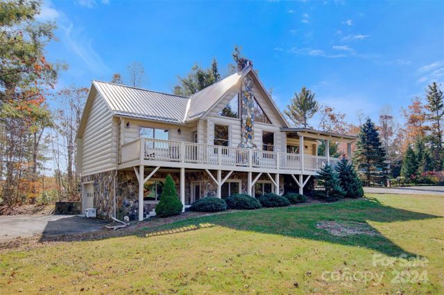 $749,900 | 969 Twin Bridges Drive | Pine Swamp Township - Ashe County